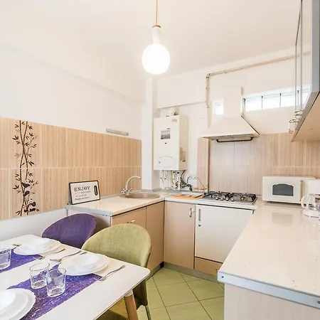 Little Brooklyn By Citylife Suites Апартаменти *