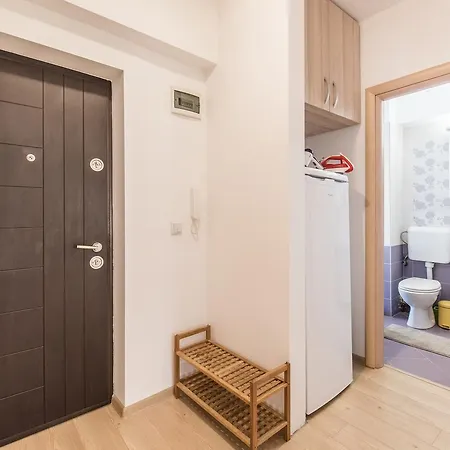 Little Brooklyn By Citylife Suites Апартаменты *